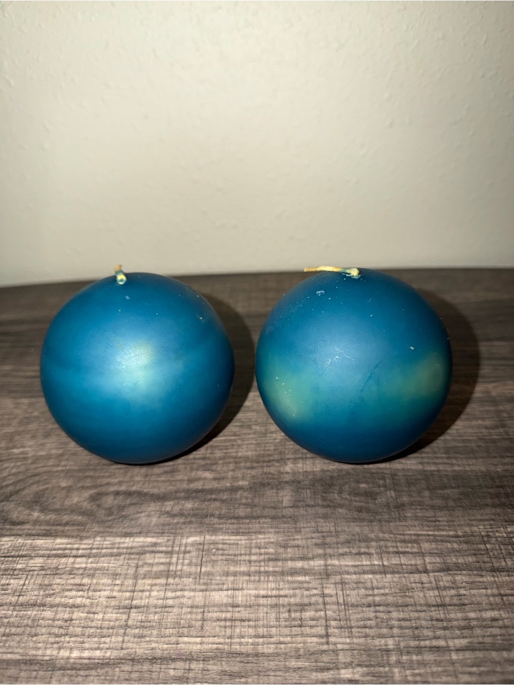 Partylite Christmas WinterGreen Blue Balsam Pine 3" Ball Candles Q3650 Set of 2